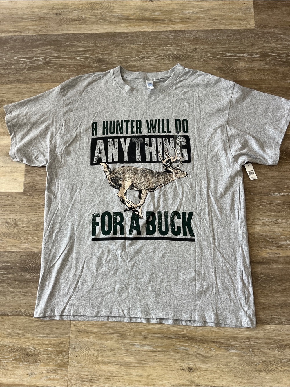 NWT Brisco Brands Men’s Hunting Graphic T-Shirt Grey Size 2XL